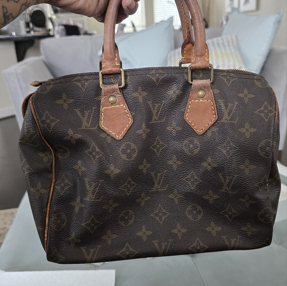 AUTHENTIC LV Speedy 30 - Picture 1 of 9